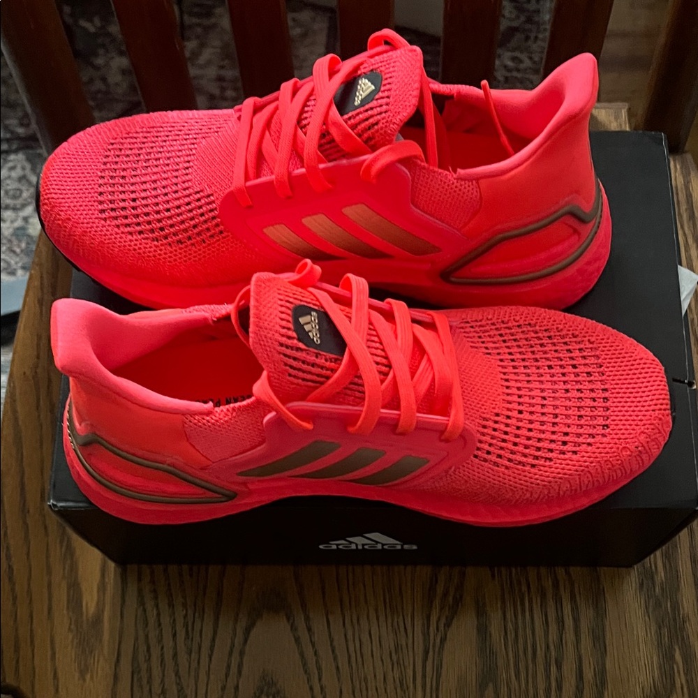 Adidas Ultraboost 20 W in Signal Pink - Picture 3 of 15